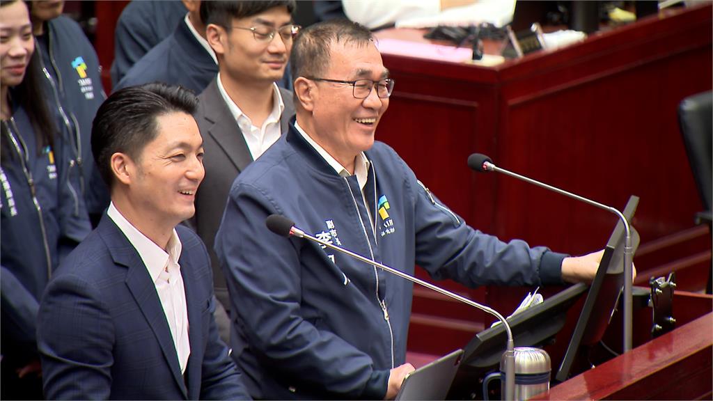 新北陸戰開打! 蘇巧慧擴大基層拜訪 帶小雞掃三重傳統市場