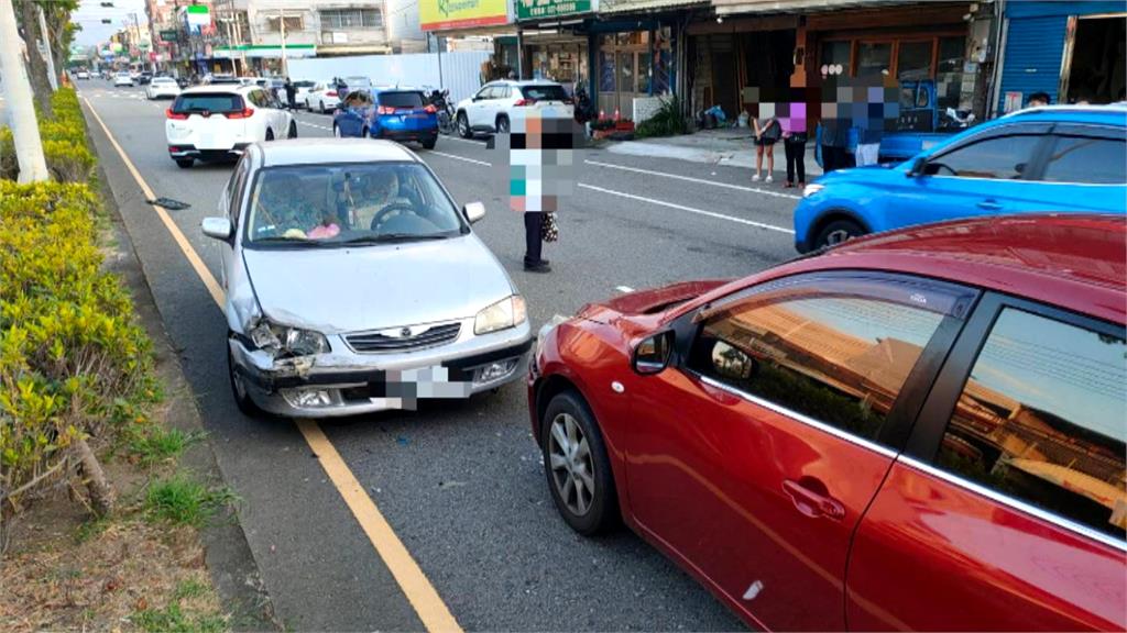 高齡車禍又一樁! 苗栗85歲翁暴衝車道撞2車