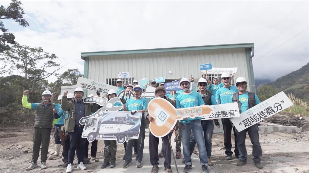 異言堂/獨! 88歲獨居長者家園全毀 寒冬睡水缸 百人行善團暖心重建