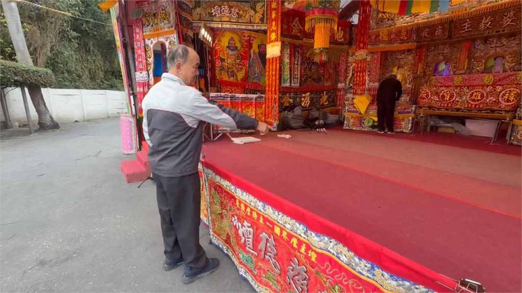 通天宮建醮舞台遭噴「英文不雅字詞」　廟方：廠商標記用　非惡意破壞