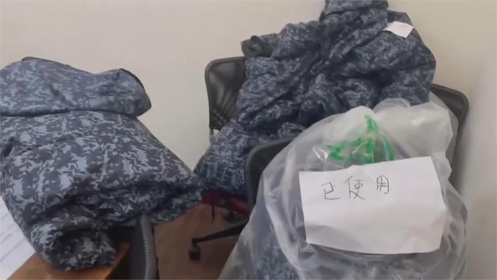 台大確診生住會議室變帳篷　網友酸「台大小方艙」