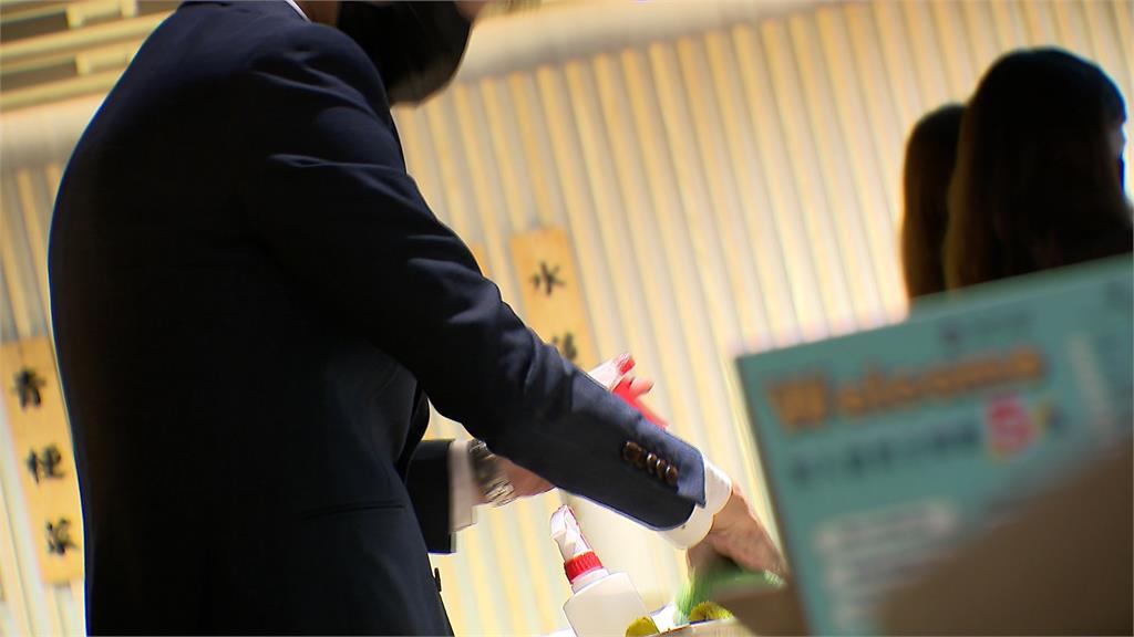 餐飲集團大舉徵才 分潤加薪不夠看 「分股」讓員工當股東