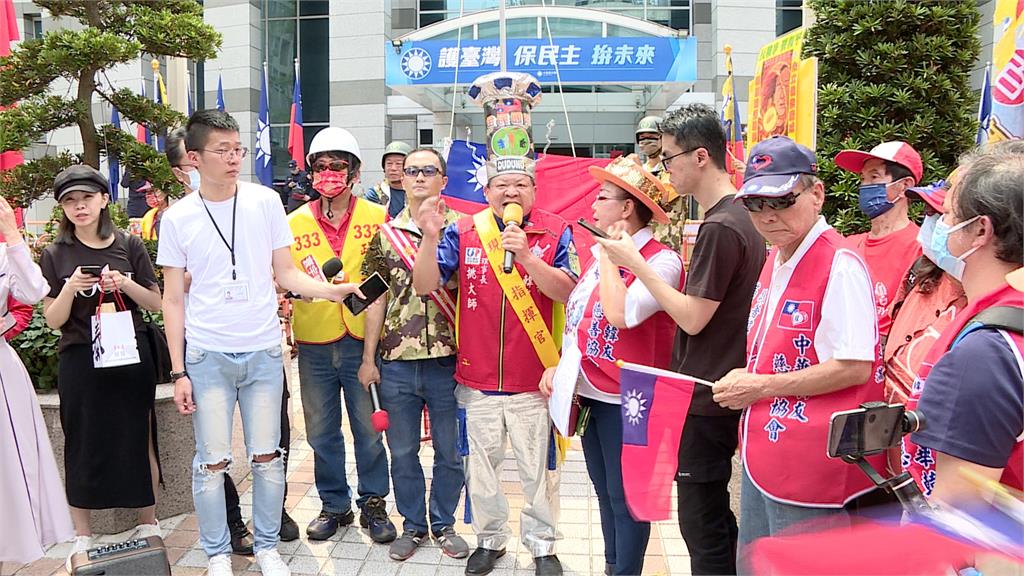 韓粉喊話徵召韓國瑜選總統　侯友宜高喊團結共好、訪新加坡拚外交學分