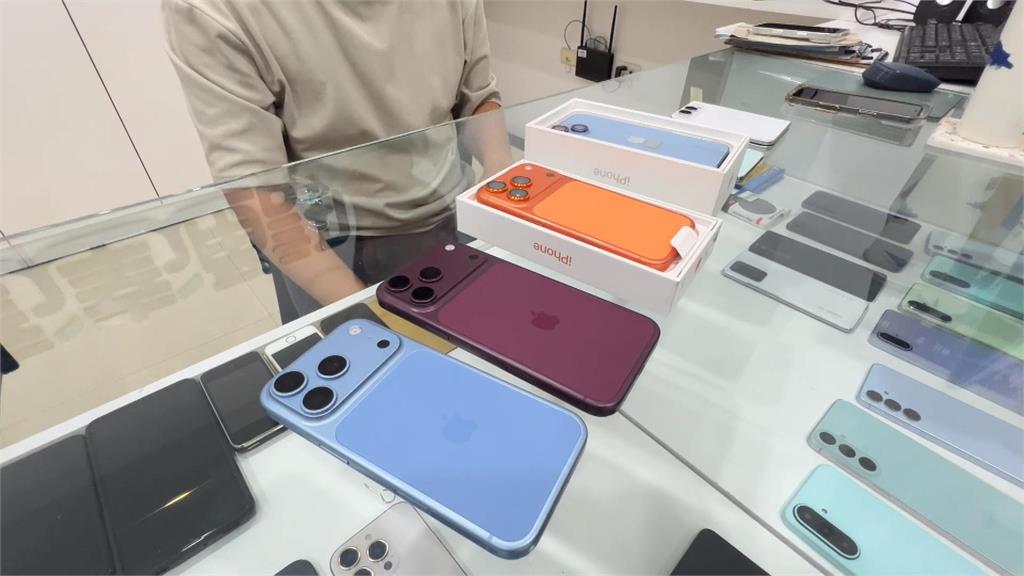 通訊行內鬼9個月偷487支iPhone17　賤賣害店損失上千萬