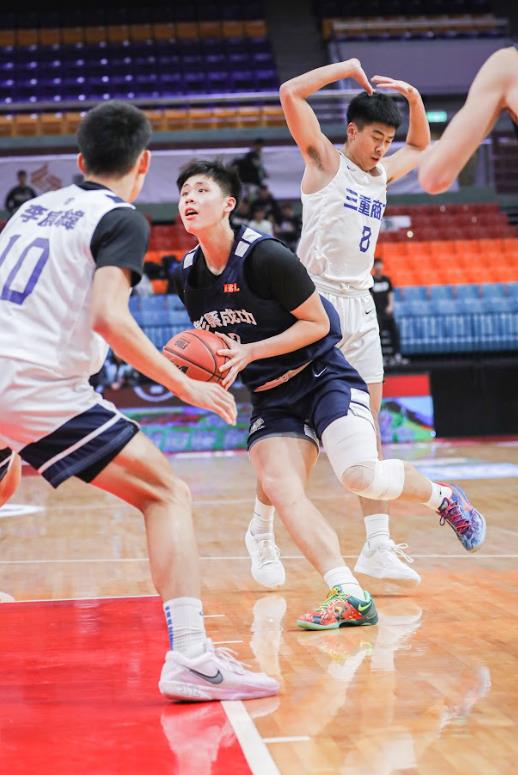 HBL(影)/男生組複賽「余玄騰首次大三元」 率彰縣成功高中奪分組第2勝