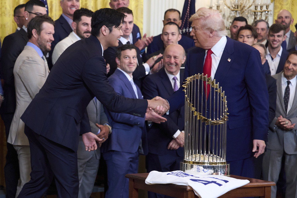 MLB(影)/川普大讚大谷翔平是電影明星 還邀他進橢圓形辦公室