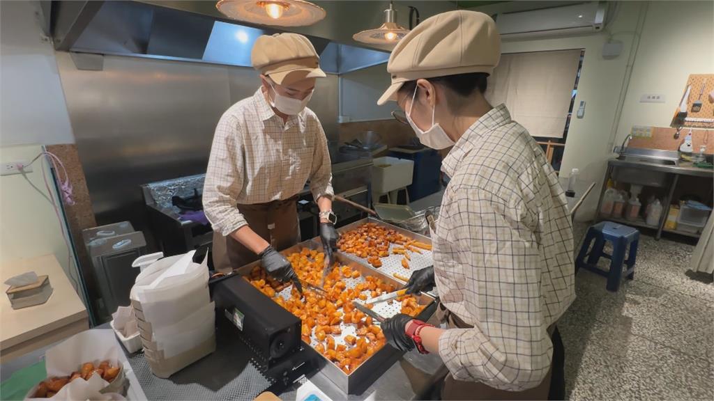 台版黑白大廚"紅蘿蔔地獄料理" 高雄點心店奪冠