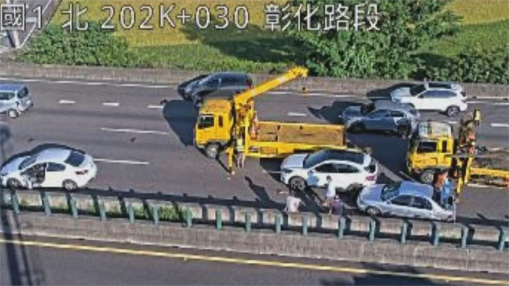國1南下彰化段8車禍"狀況不斷" 車輛回堵逾10公里