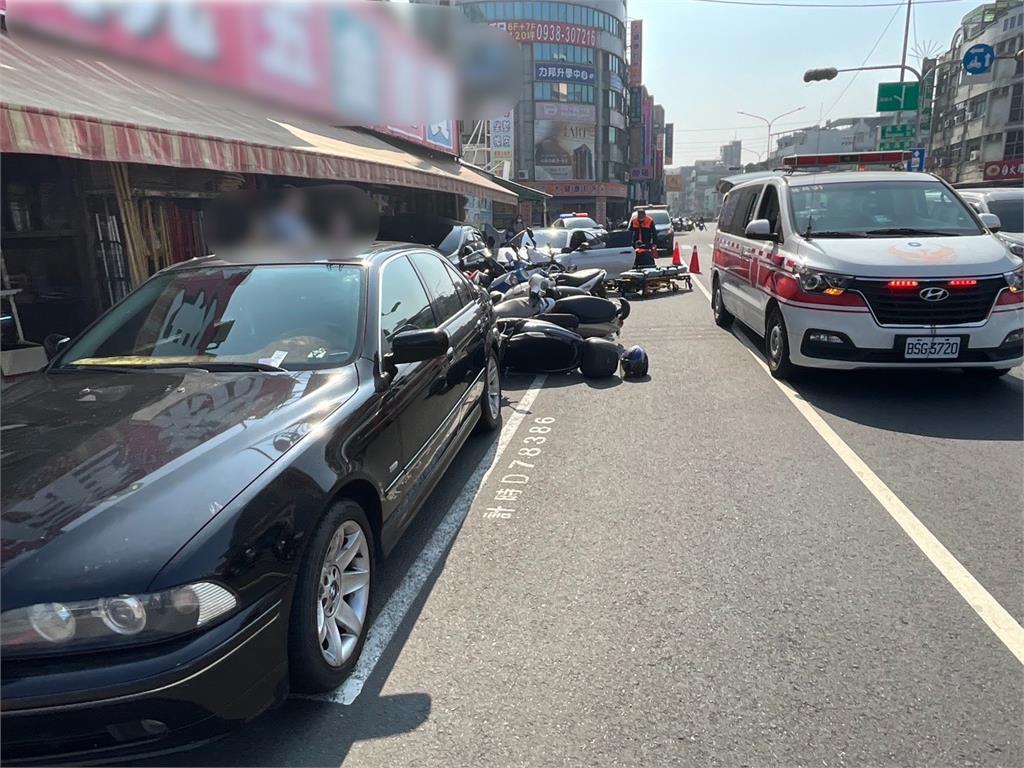 快新聞／又是酒駕出事！23歲男喝茫失控「連撞路邊11車」　現場慘況曝光了