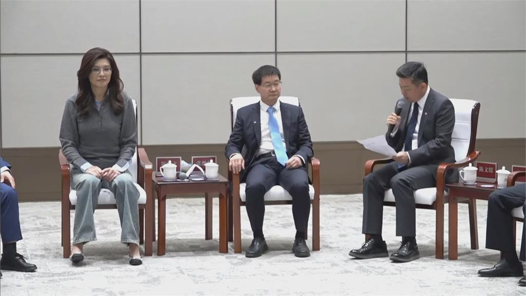 快新聞／訪中關村得「機械手」當伴手禮！鄭麗文爽翻「真的嗎？」大讚不虛此行