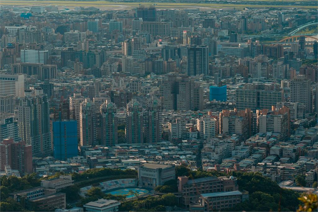 5大嫌惡設施旁「房價狂漲」掀搶買潮!他愣「不在意嗎?」網揭關鍵原因:沒什麼