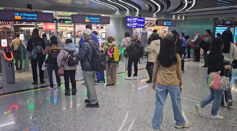 快新聞/歲末元旦出國潮!桃機建議旅客起飛前3小時報到 出入境尖峰時段曝