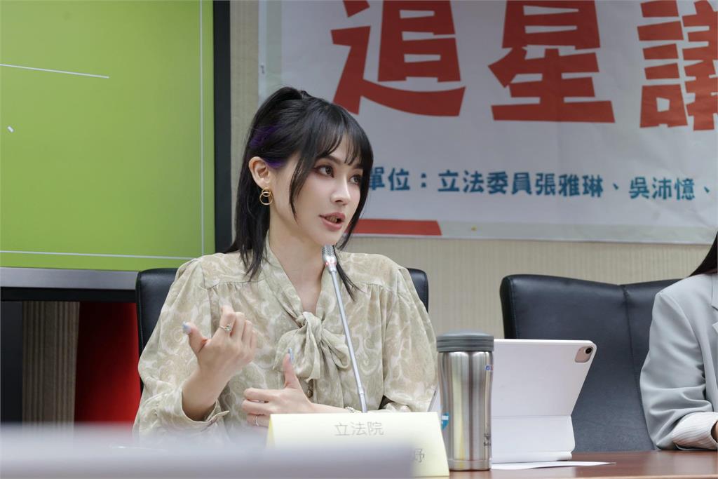 黃國昌陷「指揮狗仔偷拍」風波！溫朗東曝第1組受害者：可能是這對情侶
