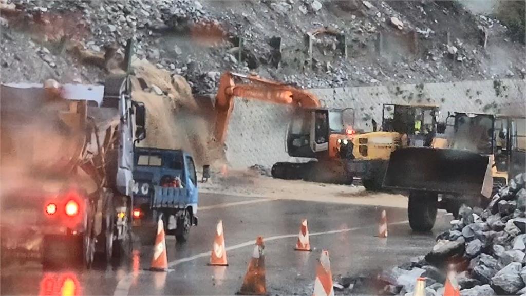 快新聞／大雨不斷！蘇花公路土石流　採單線通行、雙邊管制