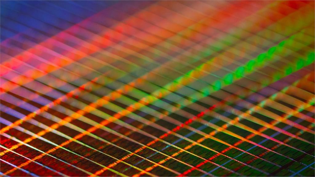 AI助攻「美光股價1年狂飆6倍」！謝金河分析「台美記憶體結盟」為超車南韓關鍵