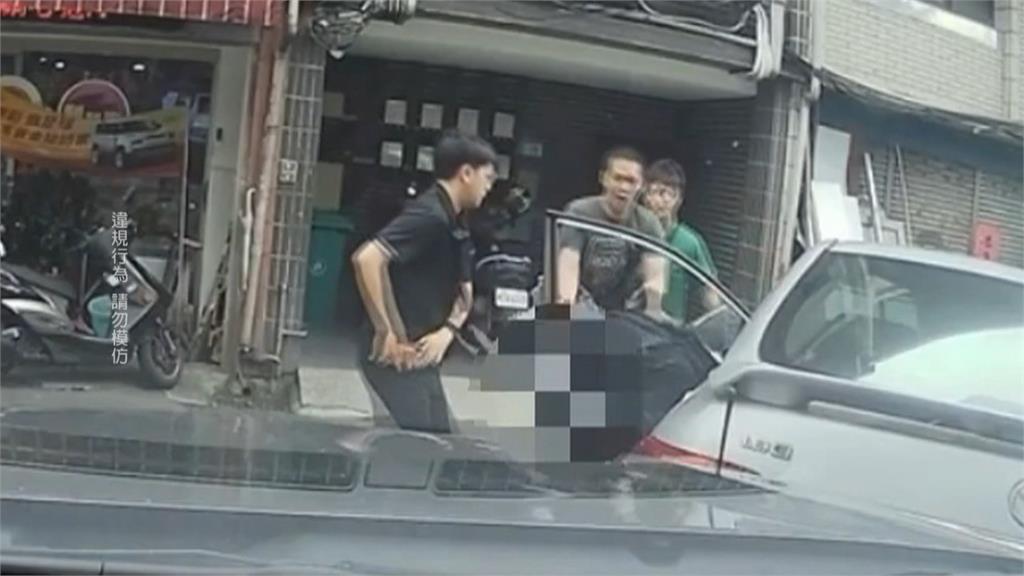 詐欺車手拒檢企圖衝撞警　板橋街頭追逐！警破窗逮1男1女