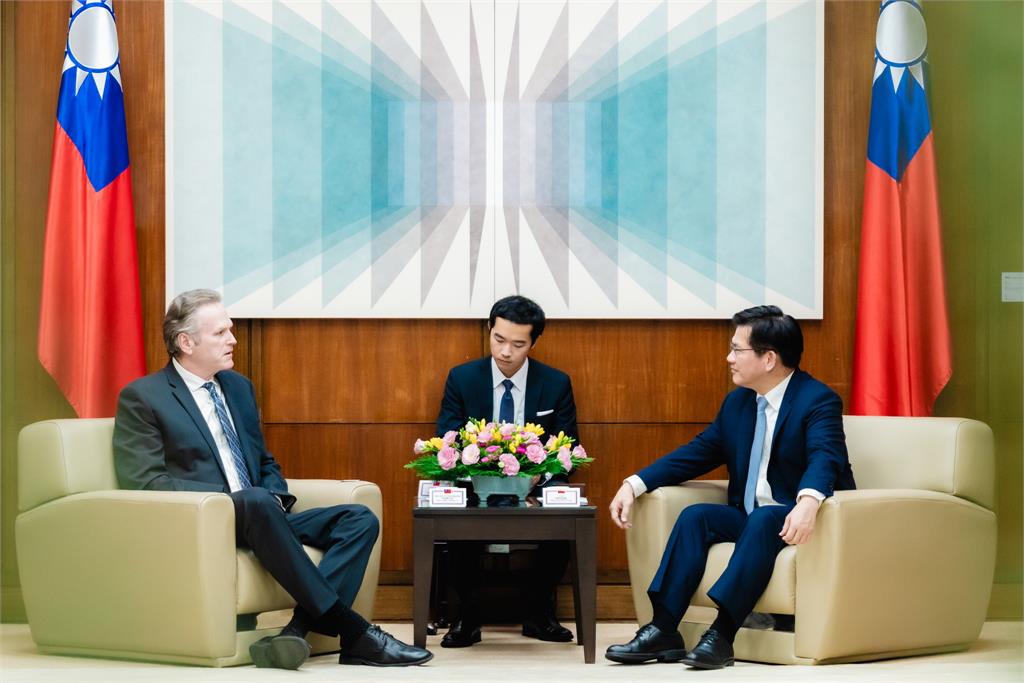 快新聞/美國兩州長訪台 林佳龍:盼總合外交推動台美夥伴關係全面升級