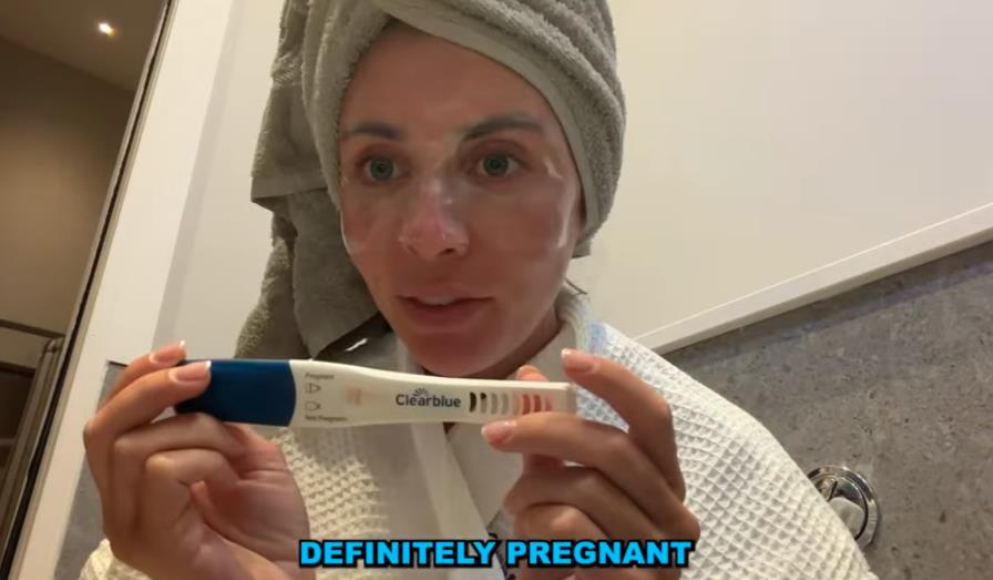 昔12hr激戰千人「金髮妹」懷孕了！剛揪400男無套激戰「靠1招」尋生父