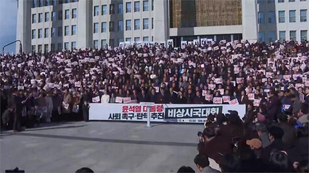 南韓尹錫悅「超短命戒嚴」鬧劇 六大在野黨提交彈劾總統議案