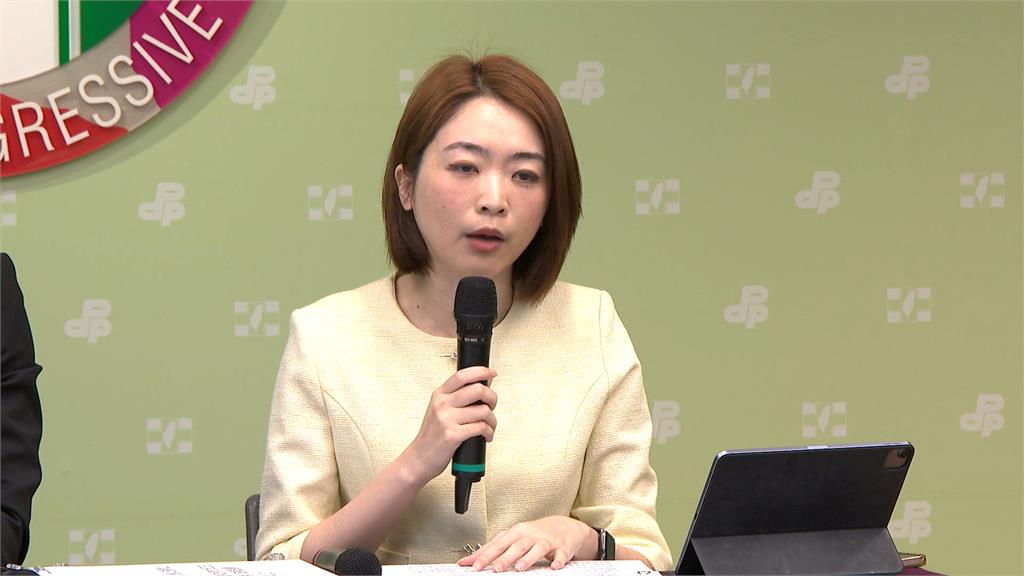 前國民黨幹部赴中參加反分裂法座談　陸委會要查「有無中籍」