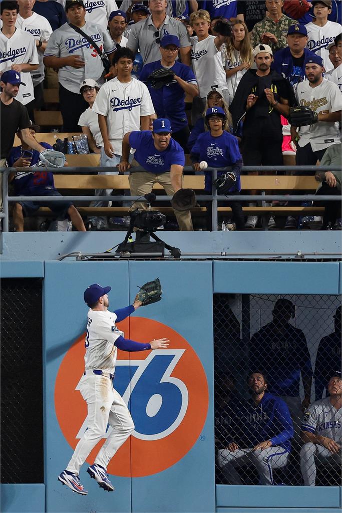 MLB(影)／塔克又是低級失誤！站到位還接不到　昔日金手套竟然不斷漏風