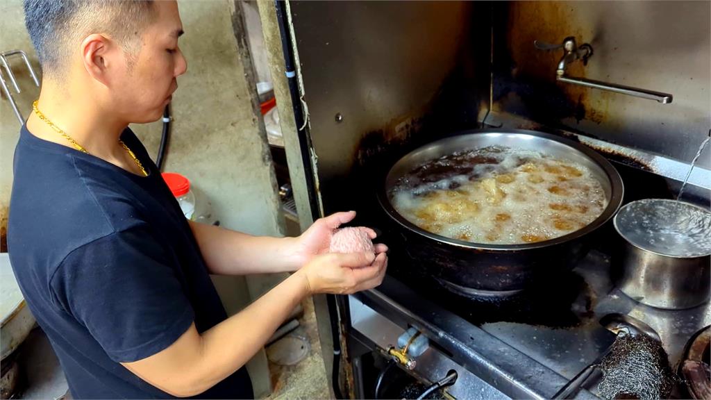 純肉「獅子頭」　大火滷五小時充滿八角、老滷香