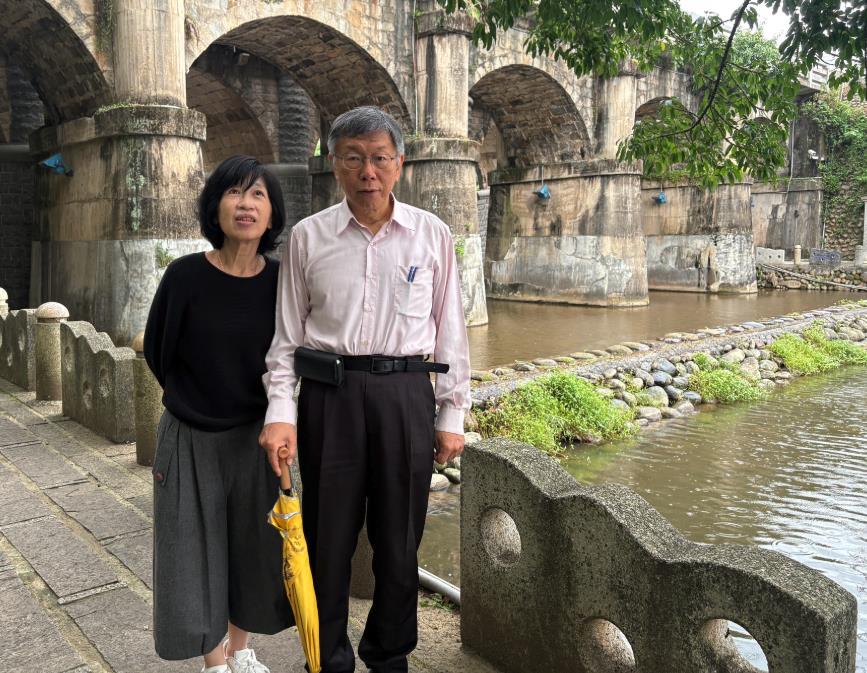 爆阿北「沒住一起」不在身邊！陳佩琪被問「夫妻感情好嗎」竟稱：難回答
