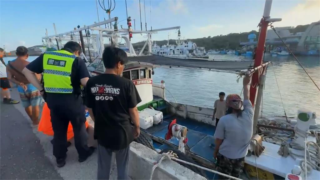 恆春後壁湖漁船螺旋槳打中3潛水客肇逃 兄弟2人重傷
