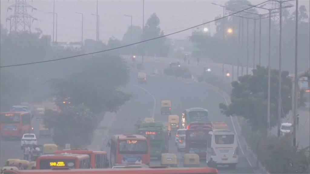 污染之最！　新德里PM2.5爆表　挨批露天毒氣室