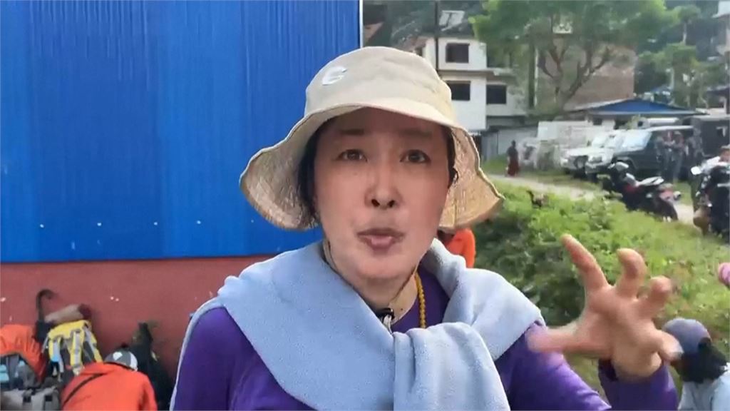 尼泊爾山洪又來襲　　直升機出動搶救上百名健行受困客