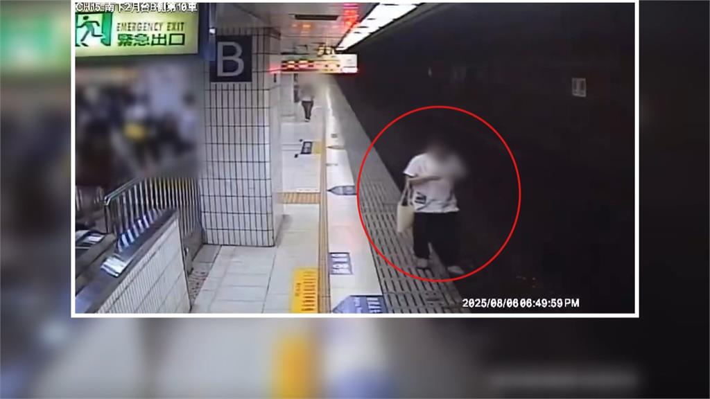 台鐵南北都傳落軌! 高雄醉漢落軌、板橋男打手遊摔下月台