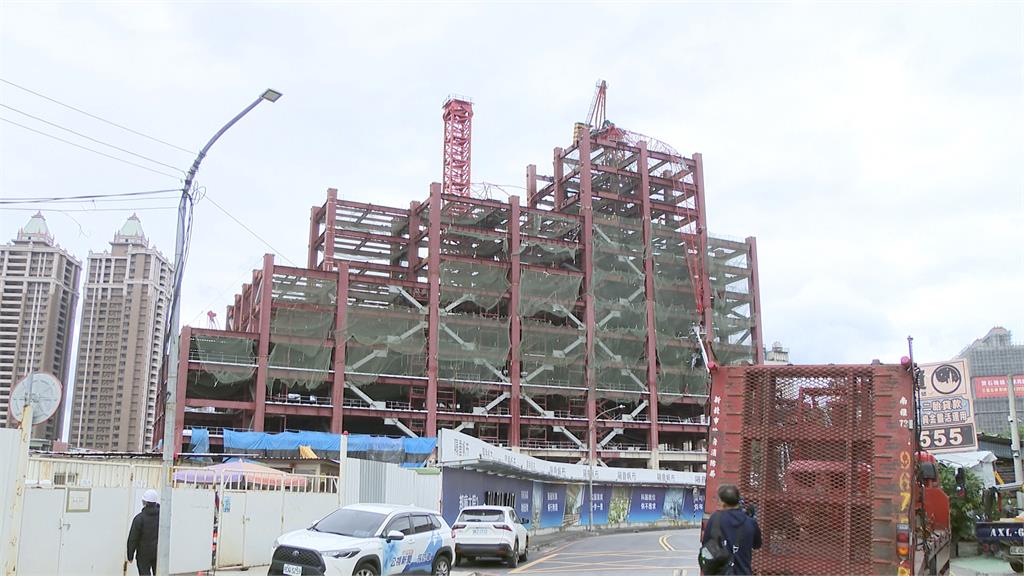 新北三重工地工安意外! 2吊塔突墜落釀3傷1死