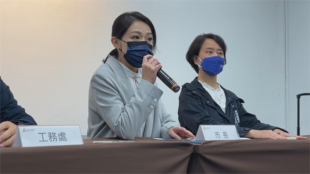 新竹棒球場排水不良 內野草皮長出「蕈菇」