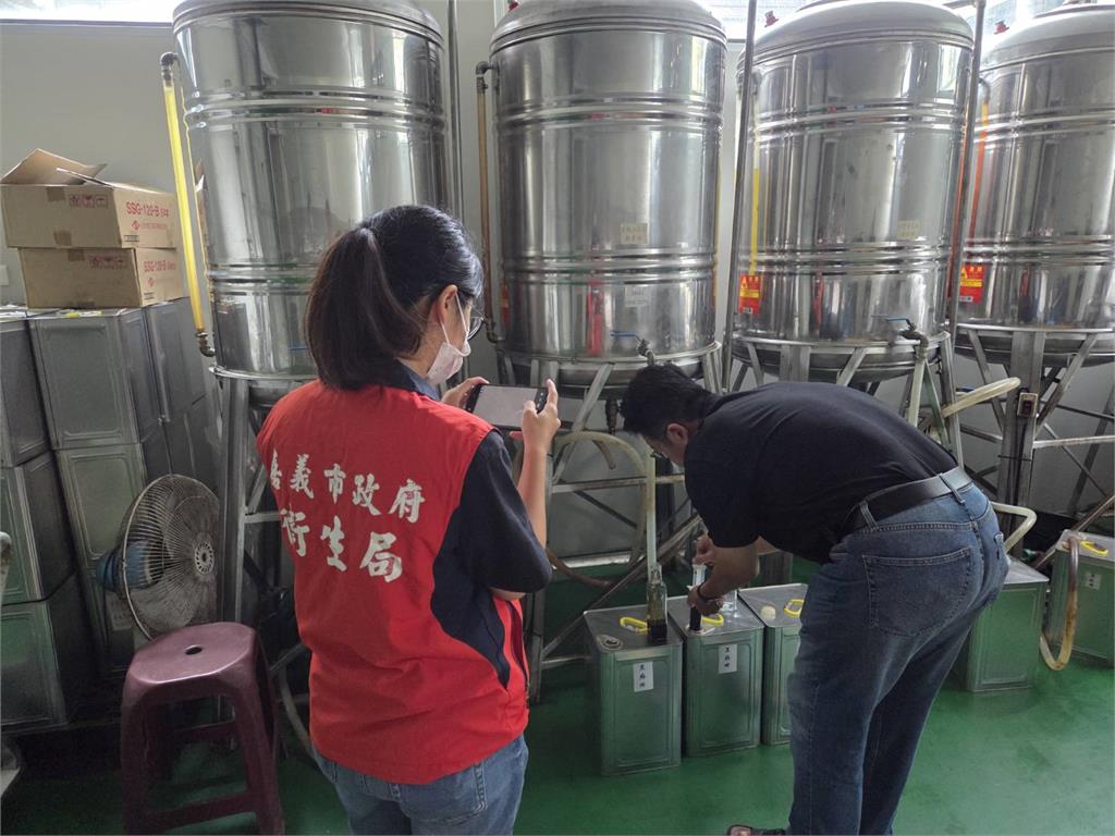 70年老字號「黑麻油」致癌物苯駢芘超標！聖德科斯預防性下架、退費方式一次看
