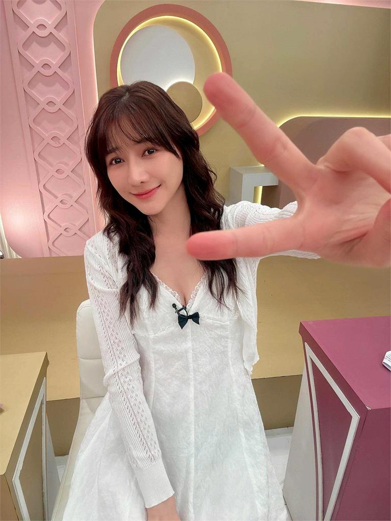 楊繡惠自稱「人間清醒派」！年輕時追求者「送槍」馬上溜之大吉