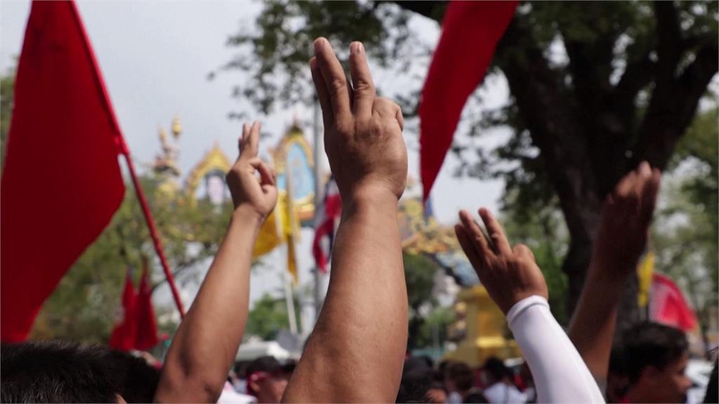 緬甸陷入內戰混亂　海外緬人抗爭喊「驅逐軍政府」