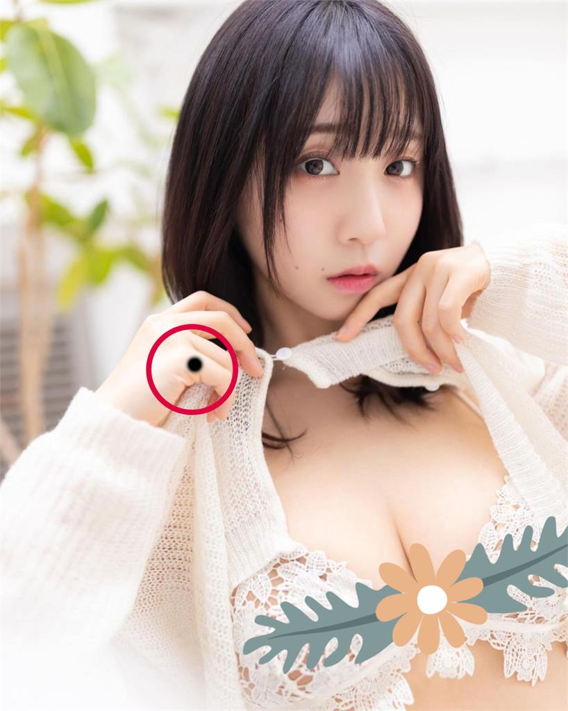 伊織萌「蕾絲比基尼」做工太粗整件破光猛翻車!「暗黑大點」2萬網狂瞧:看到了