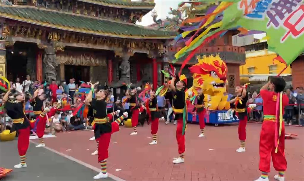 2025高雄萬年季閉幕！　「火獅燒化」祈求國泰民安、風調雨順