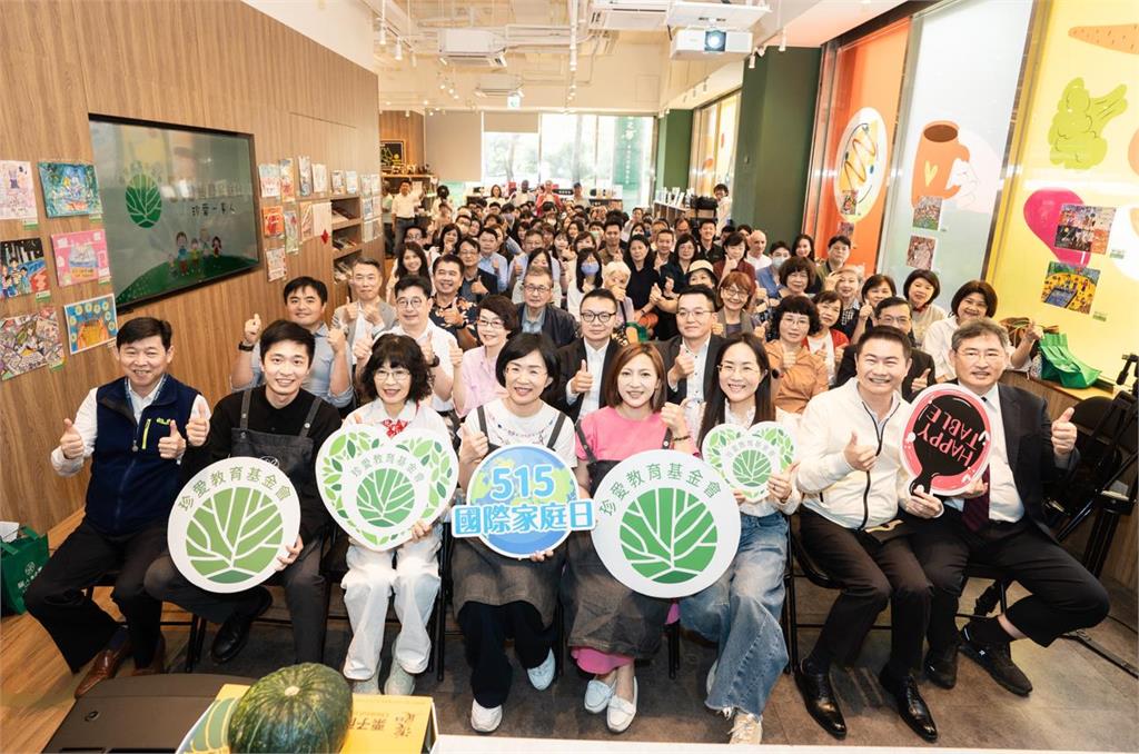 快新聞／國際家庭日秀廚藝！蘇巧慧推「三大照顧政見」：用家人心情當新北最強後盾