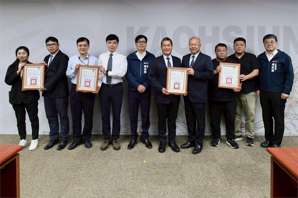 快新聞／緊緊緊！ 春節收假續拚市政　陳其邁：服務沒假期、市政不鬆懈