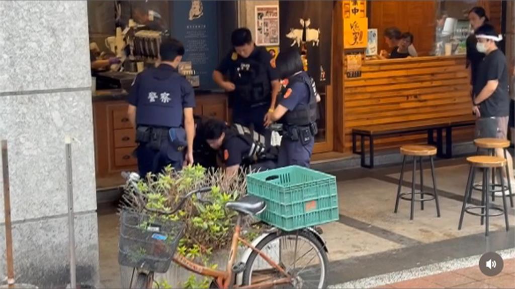 醉漢拉麵店拍桌向店員叫囂 朝員警嗆聲被壓制帶回