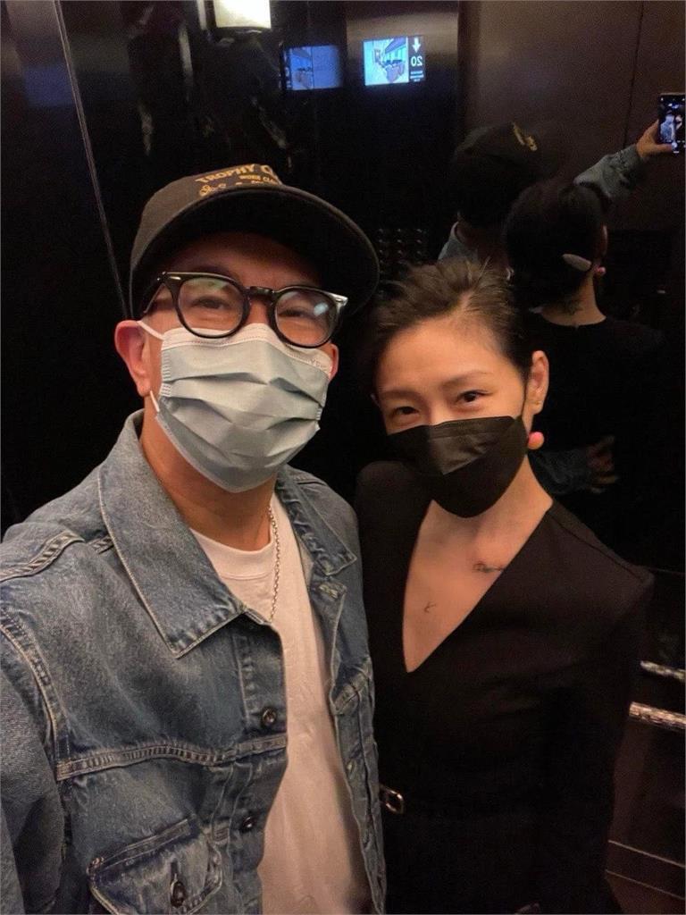 17年心結解開!徐懷鈺上節目吐真心話惹哭小S 徐懷鈺無預警爆哭曝藏17年心結! 淚對小S吐心內話粉心疼:別再有遺憾