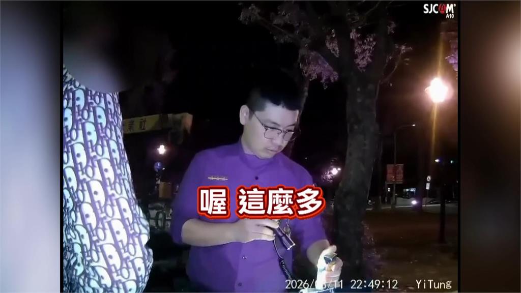 毒駕自撞！高雄男衝撞整排車　神情恍惚搜出毒品