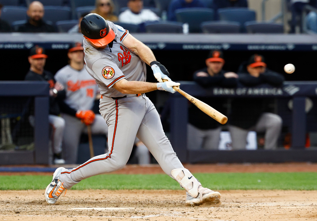MLB(影)/阿隆索雙響砲炸洋基!471英尺怪力轟 43轟、113打點雙冠王在望