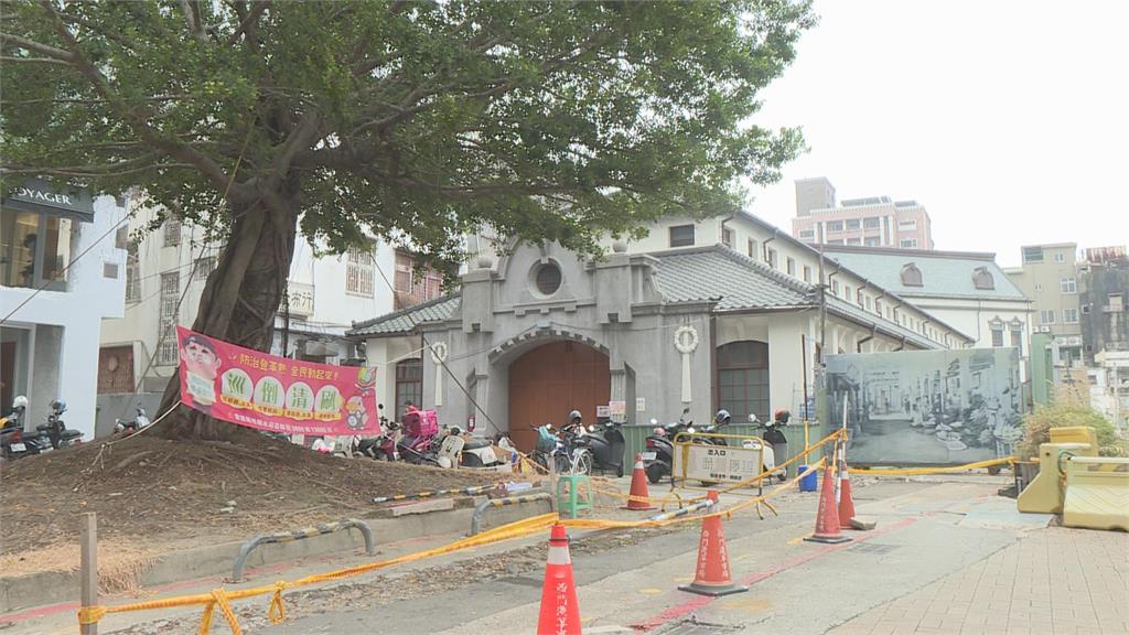 傻眼!台南古蹟西市場前設私用茶桌 市場處調查後「這麼說」