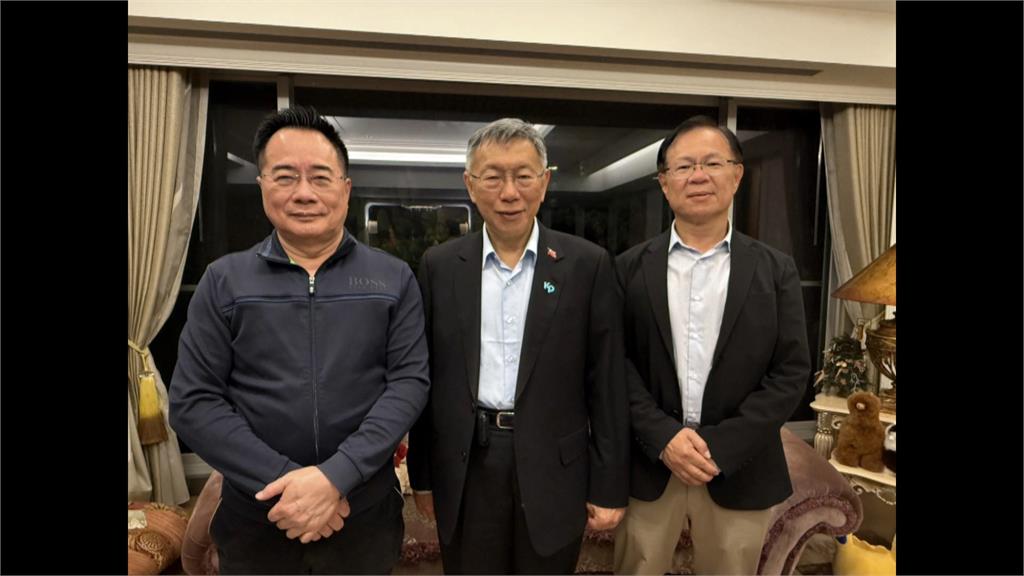 柯文哲po合照祝蔡正元入監順利 網酸「你來得及會合嗎?」