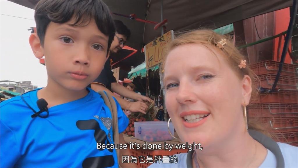 英國母子超愛「台灣傳統市場」　忍不住直呼：應該更常來