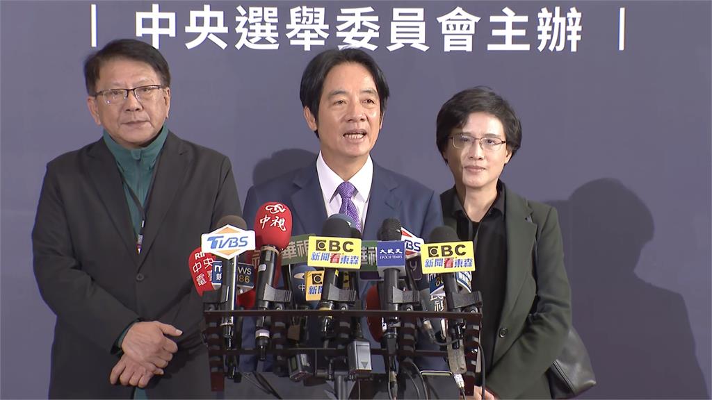 賴柯侯政見會、聯訪砲火不斷 網友:變成辯論會