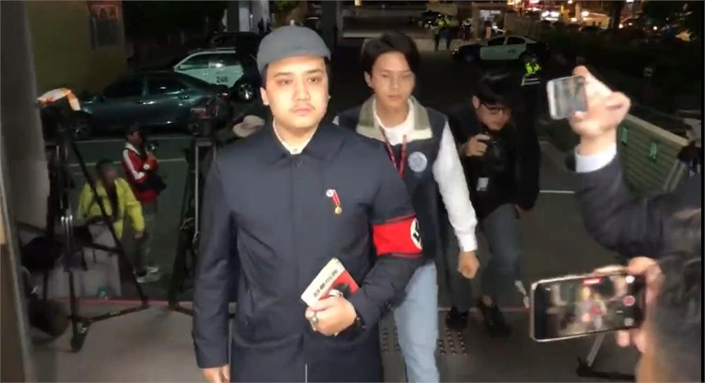 罷綠委領銜人「戴納粹臂章」國民黨急切割!被罵竟反嗆:實現祖國完全統一