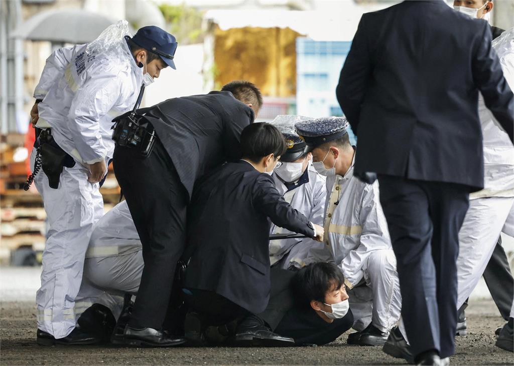 日相岸田遭擲爆裂物 嫌犯家中搜出火藥粉、鐵管等材料